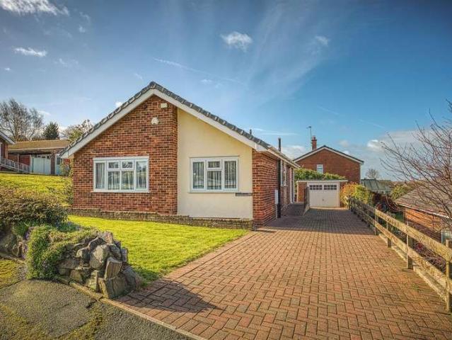 Bungalow for sale in Winshill, Beamhurst