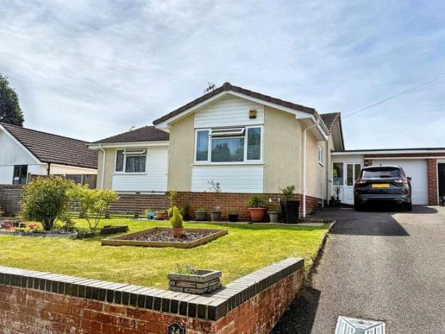Bungalow for sale in Ashurst Bridge, Hampshire