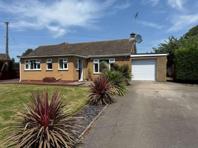 Bungalow for sale in Four Gotes, Cambridgeshire