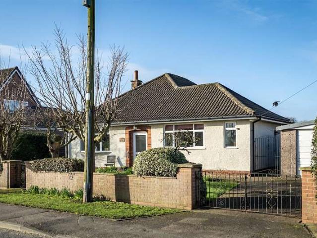 Bungalow for sale in Kellington, North Yorkshire