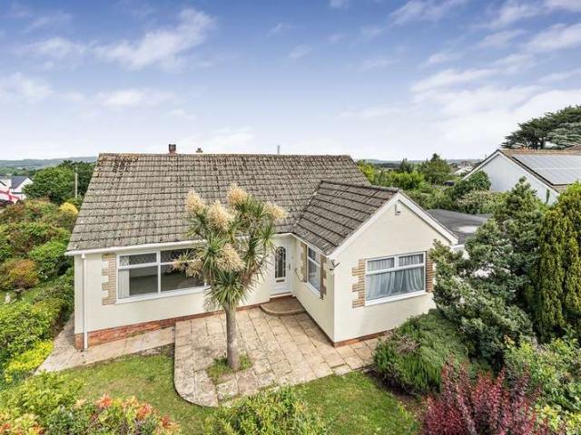 Bungalow for sale in Strode, Devon