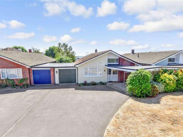 Bungalow for sale in Spring Vale, Hampshire