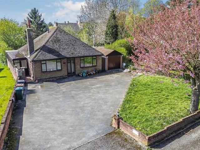 Bungalow for sale in Oversetts, Egginton