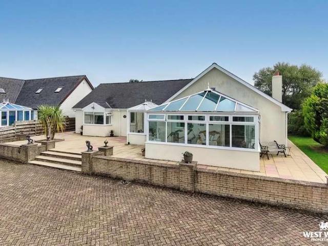 Bungalow for sale in Penbryn, Brynhoffnant