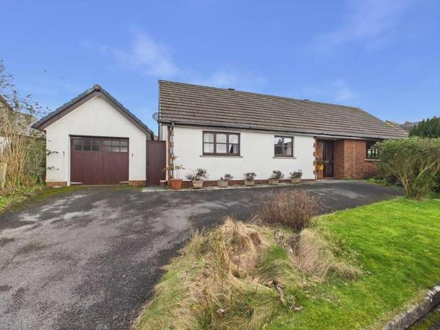 Bungalow for sale in Carew, Wales