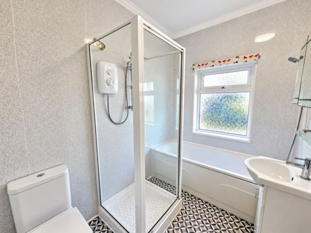 Bungalow for rent in Plymouth, Mount Wise