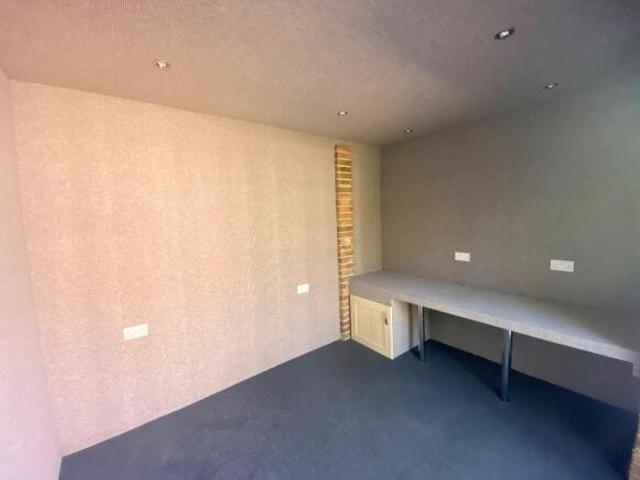 Bungalow for rent in Eastbourne, East Sussex
