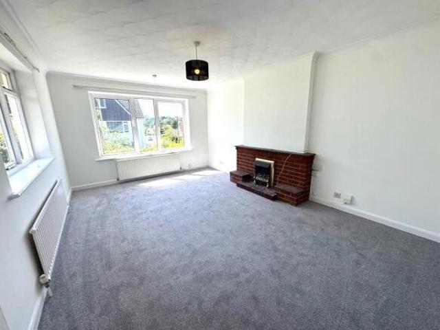 Bungalow for rent in Alder Hills, Poole