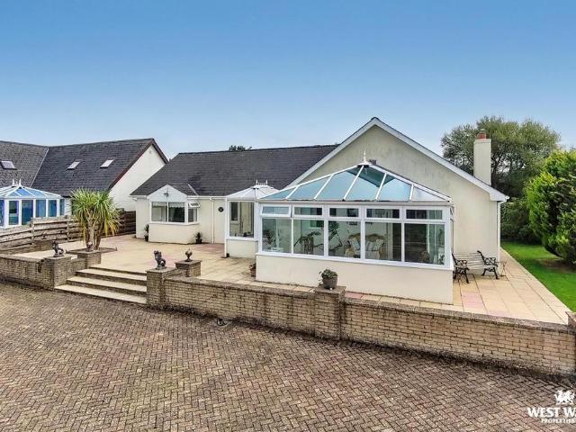 Bungalow for sale in Llangrannog, Brynhoffnant