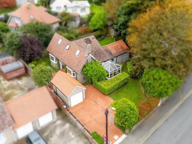 Bungalow for sale