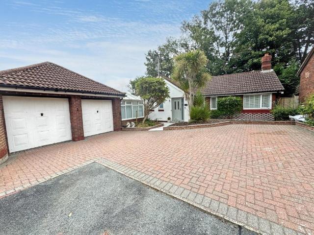 Bungalow for sale in Abergele, Wales
