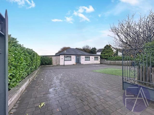Bungalow for sale in North Meols, Roby Mill