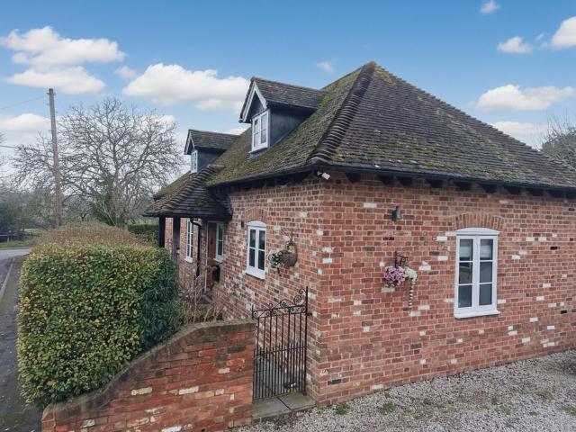 House for sale in Shorne Ridgeway, Hamerton