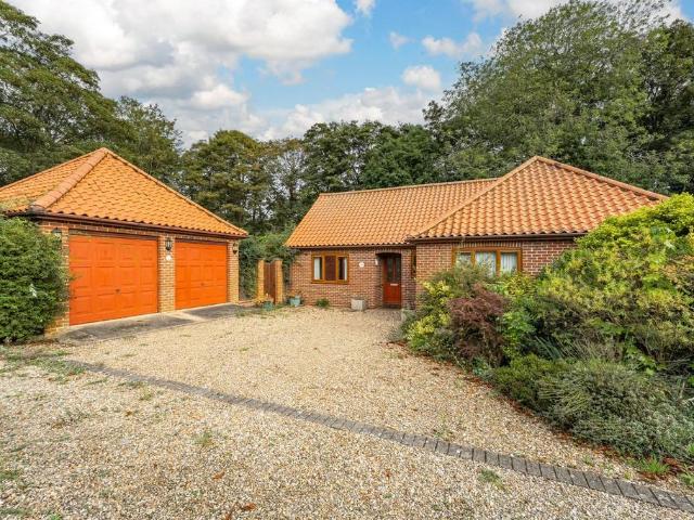 Bungalow for sale in Aylsham, Broadland