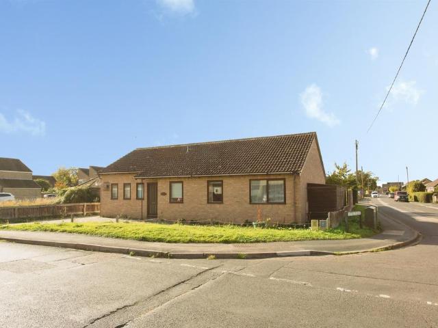 Bungalow for sale in Waterbeach, South Cambridgeshire