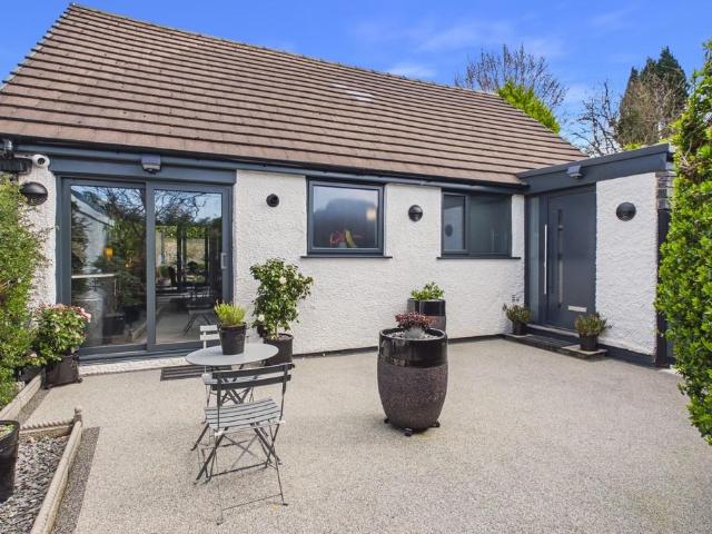 Bungalow for sale