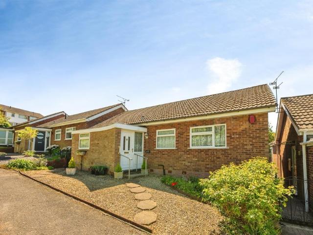 Bungalow for sale in Headless Cross, Redditch