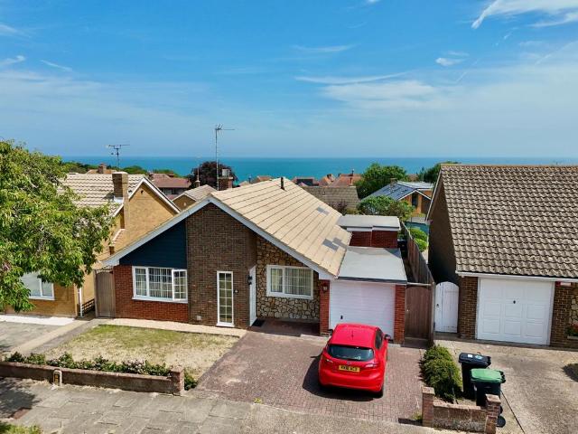 Bungalow for sale in Upton, Acol