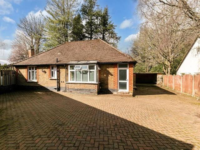 Bungalow for sale in Tadworth, Reigate and Banstead