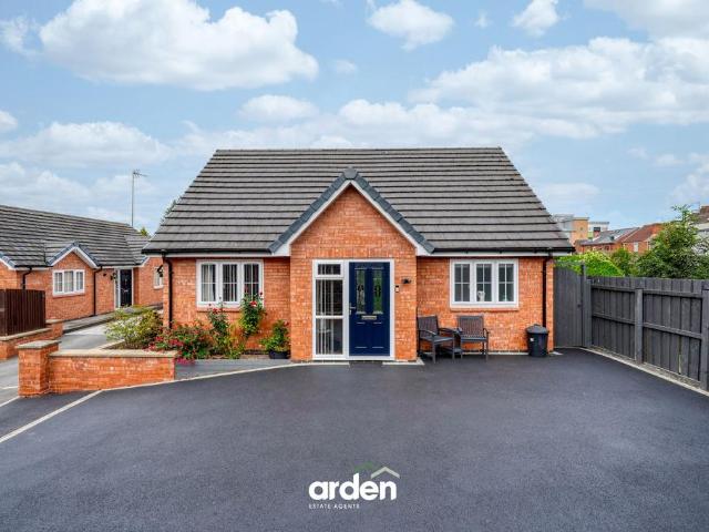 Bungalow for sale in Smallwood, Redditch