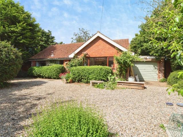 Bungalow for sale in Gunthorpe, Comers