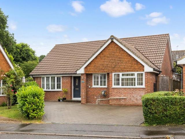 Bungalow for sale in Perryfields, West Sussex