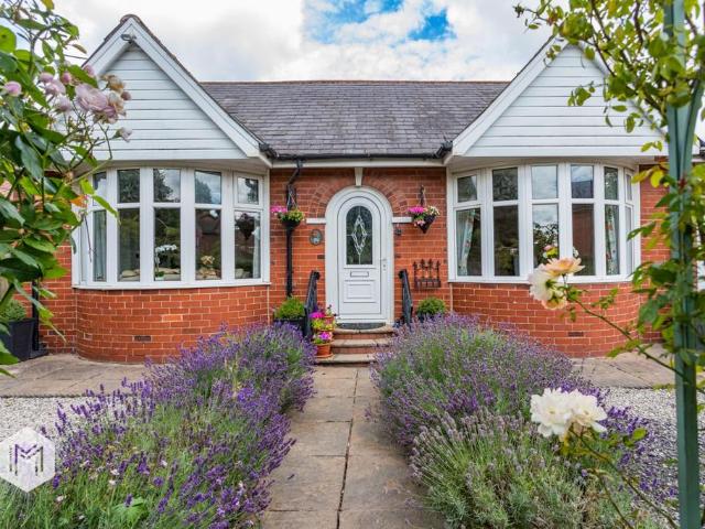 Bungalow for sale in Marsland Green, Wigan