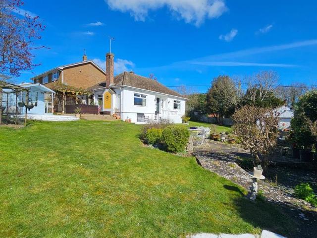 Bungalow for sale in Ash, Kent