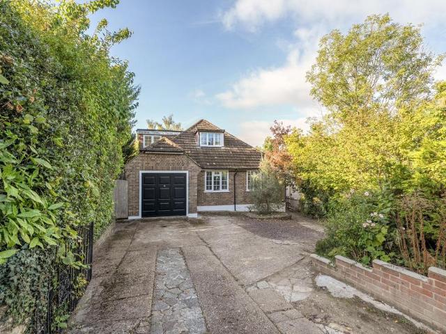 Bungalow for sale in London Borough of Croydon, Greater London