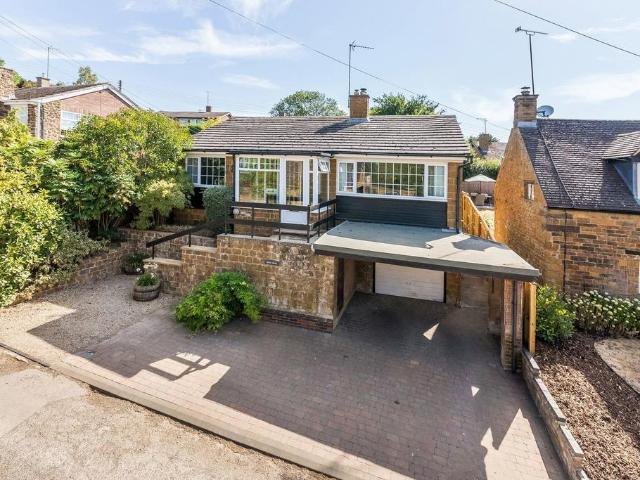 Bungalow for sale in Evershot, Oxfordshire
