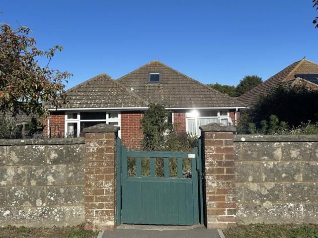 Bungalow for sale in Ash, Kent