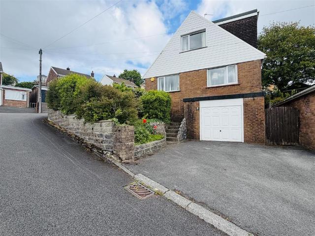 Bungalow for sale in Dunvant, Wales