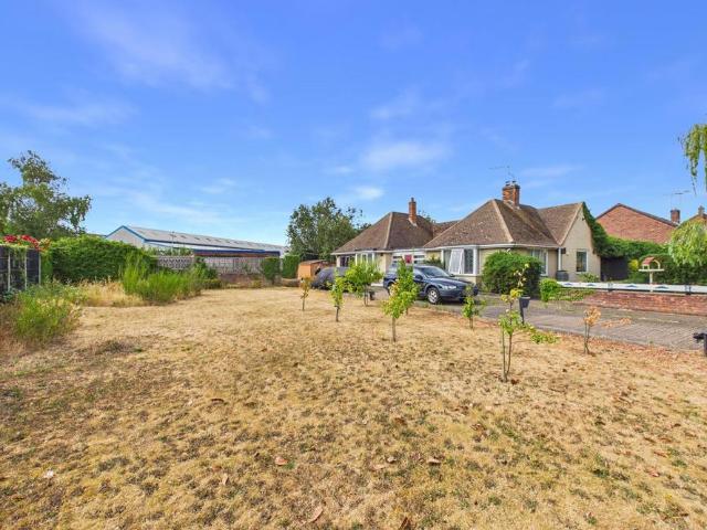 Bungalow for sale in Alverton, East Midlands