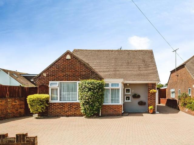 Bungalow for sale in Fishersgate, West Sussex