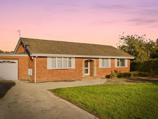 Bungalow for sale in Pudsey, West Yorkshire