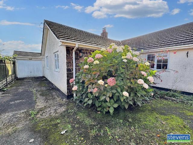 Bungalow for sale in Brandis Corner, Devon