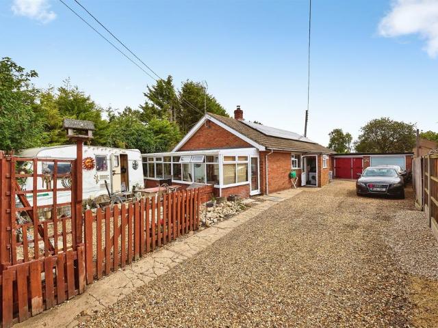 Bungalow for sale in Crowland, Gosberton Clough