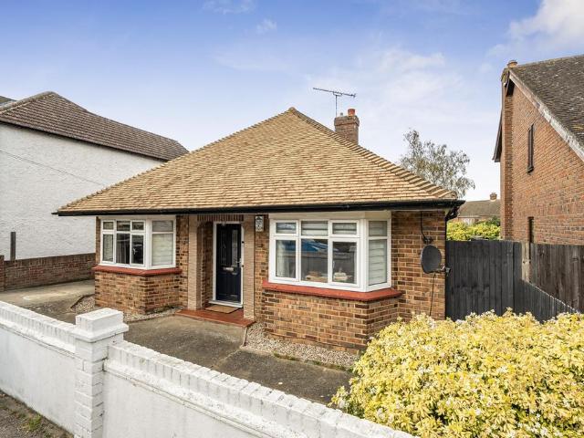 Bungalow for sale in Kings Farm, Hamerton