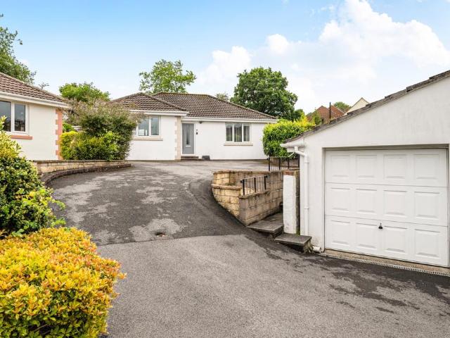 Bungalow for sale in Warminster, Wiltshire