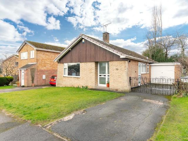 Bungalow for sale in Silkstone Common, South Yorkshire
