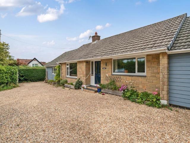 Bungalow for sale in Budlake, Devon