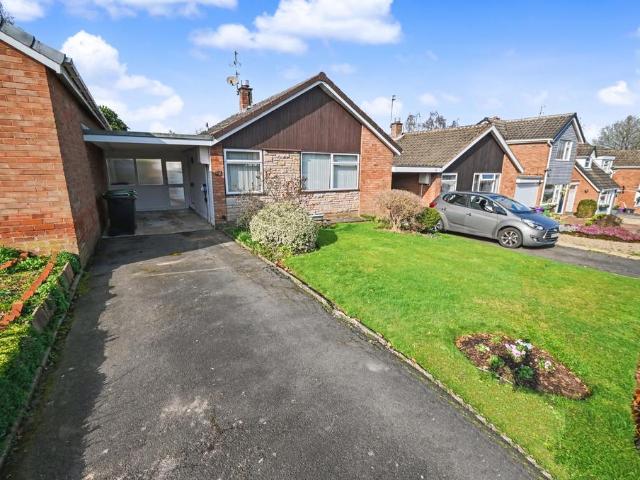 Bungalow for sale in Tettenhall, West Midlands