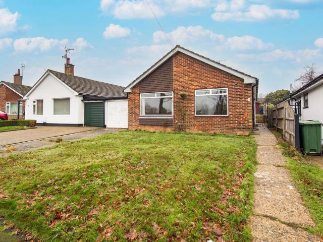 Bungalow for sale in Hawkenbury, Sandown Park