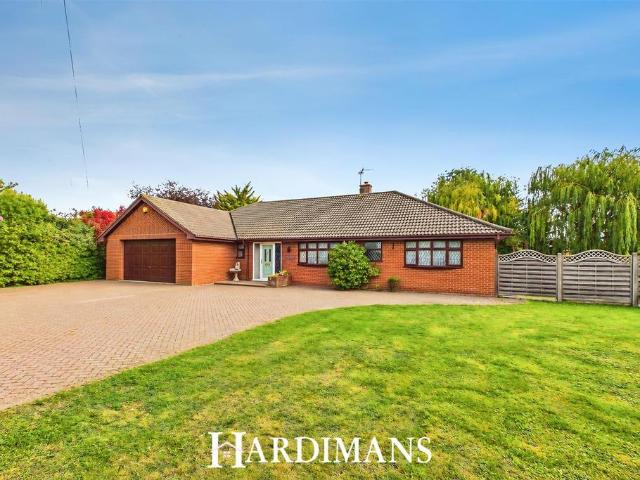Bungalow for sale in Oulton Broad, East Suffolk