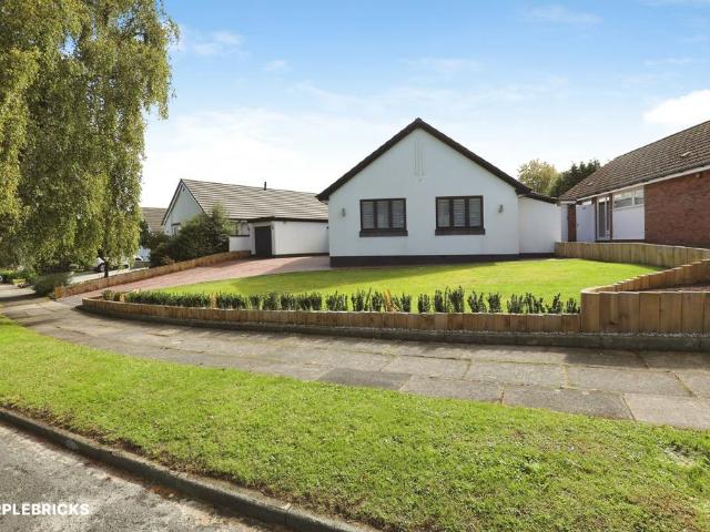 Bungalow for sale in Calderstones
