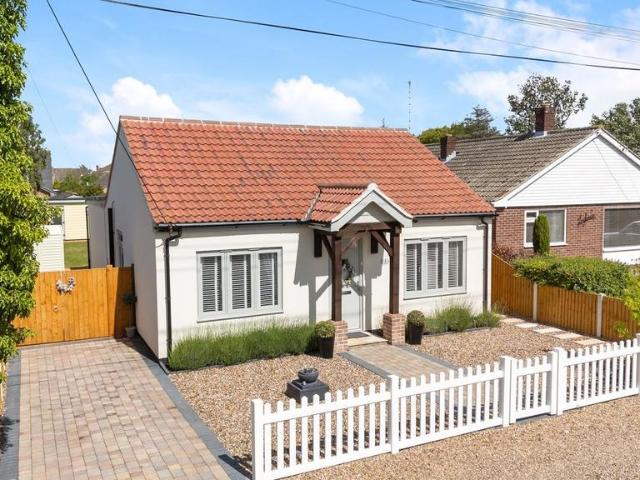 Bungalow for sale in Dale Hill, Essex