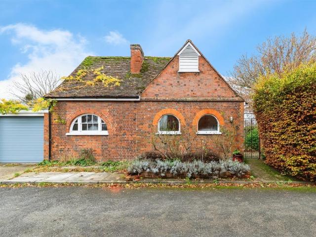 Bungalow for sale in Jubilee Industrial Centre, King's Walden