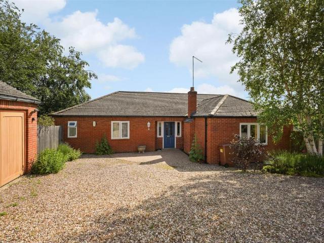 Bungalow for sale in Great Billing, Little Billing