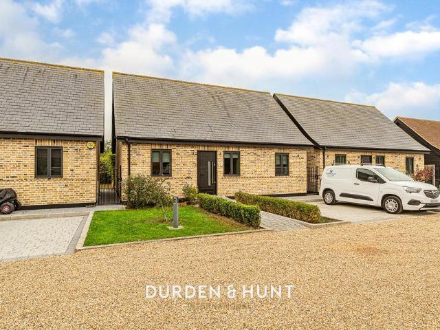 Bungalow for sale in South Ockendon, Essex