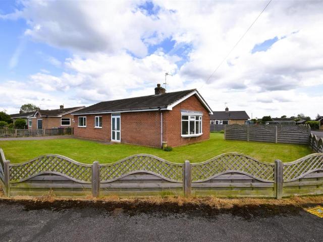 Bungalow for sale in Barholm, Lincolnshire